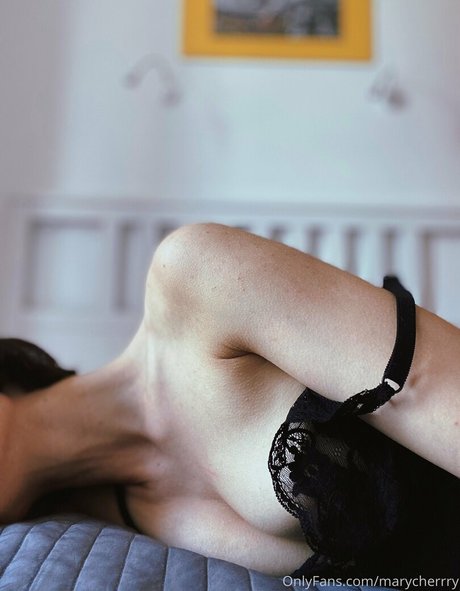 marycherrry star high quality pictures