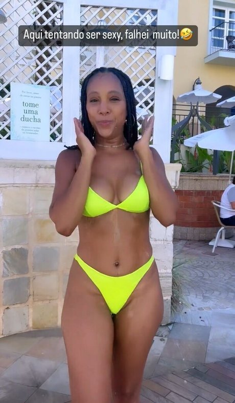 Negra Li star nudes img