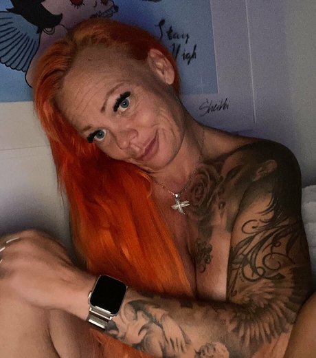 loving queent xxx model gallery