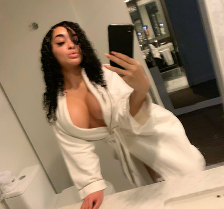 realmyalashaun model images