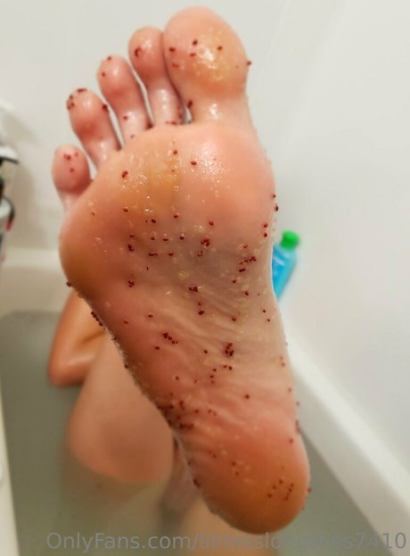 lilmisslongtoes7410 pornstar high quality pictures