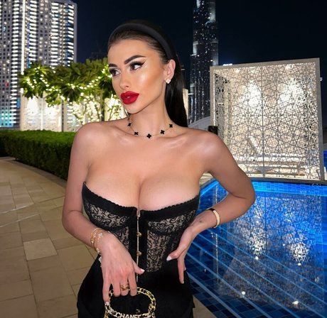 Lucrezia De Lellis nude actress pictures