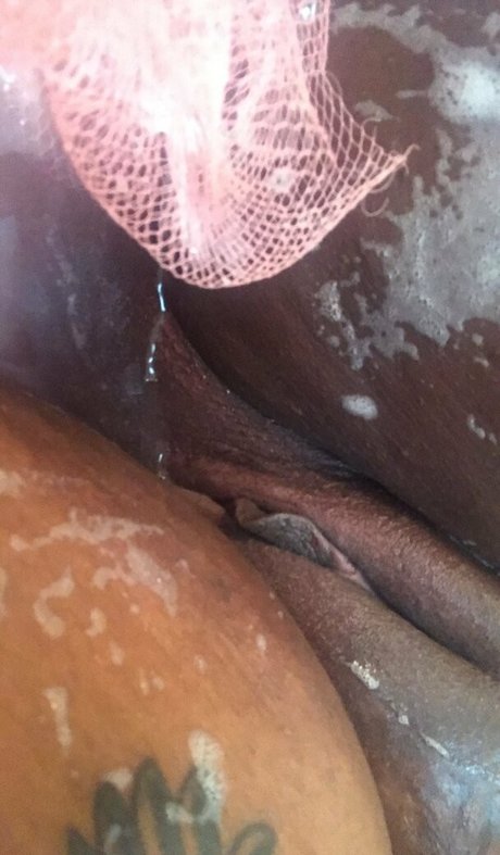 Krissylovesroses exclusive pornstar photos