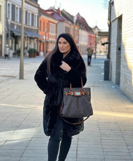 Agne Agnieska naked actress photos