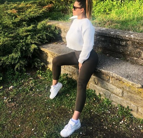 Agne Agnieska nude actress archive