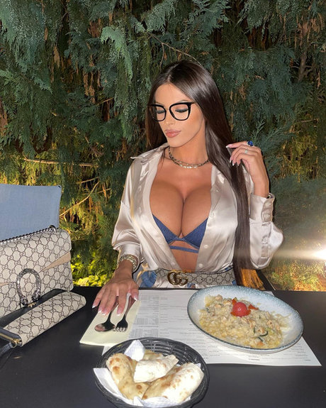 Marija Meglaj beautiful star pic