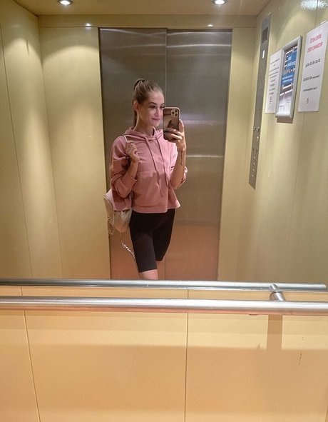 real tiffany free model img