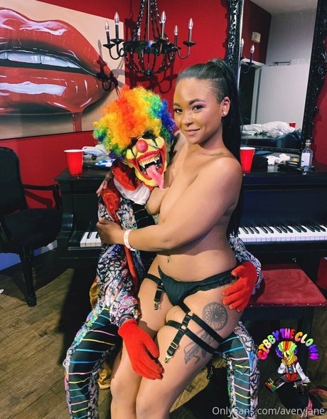 averyjane model best pic