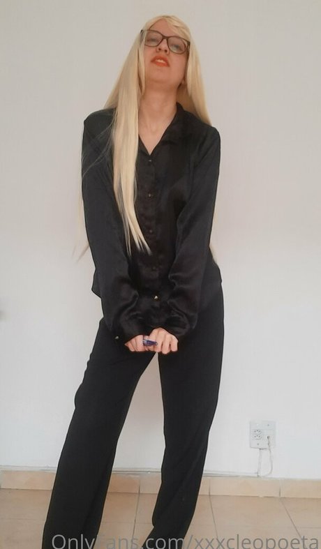 xxxcleopoeta naked star img