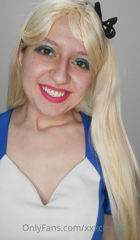 xxxcleopoeta model top photos