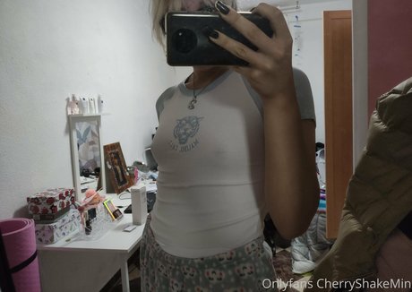 grandma onlyfans hot sex picture