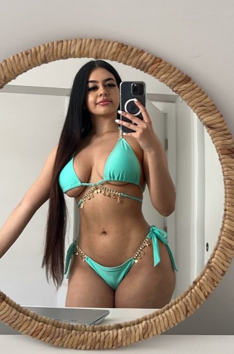 Suman Maria model hot photo