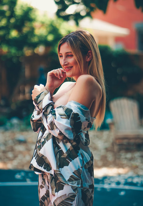 hollythauls star best archive