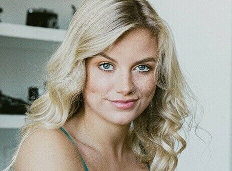 Lily Stalnaker star pornographic gallery