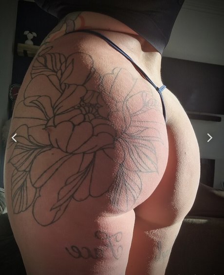 shemale handjob onlyfans hot porn pic