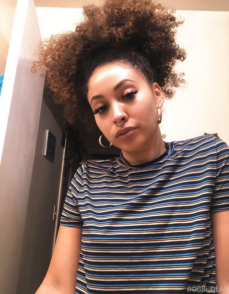 Bobbi dean Profile photo