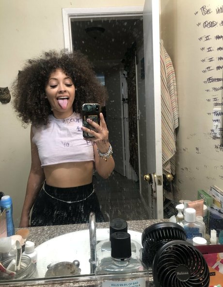 Bobbi dean pornstar art photo