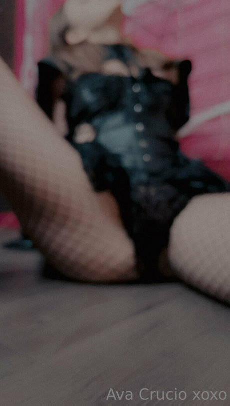 avacruciofree pornographic actress pics