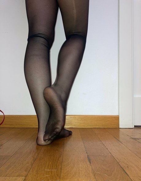 fairyfeetsisters nudes actress pic