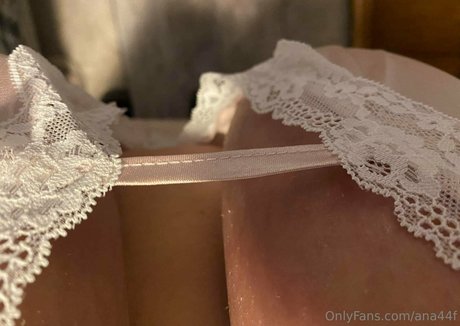 ana44f porn model photos