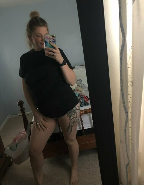 caseylane96 pornographic model image