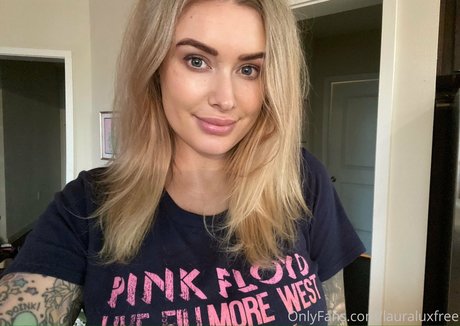 lauraluxfree free pornstar gallery