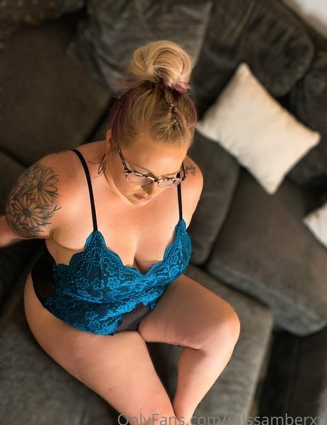 missamberxx sexy actress picture