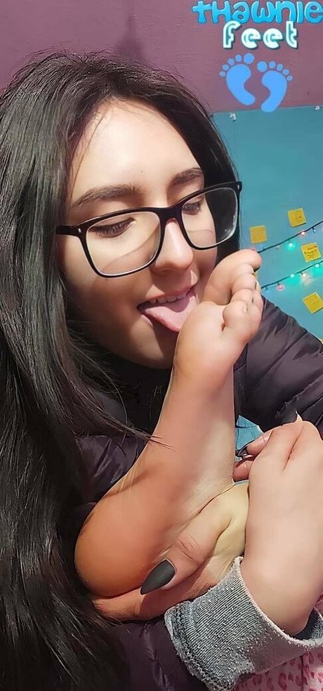 thawniefeet pornstar sexy archive