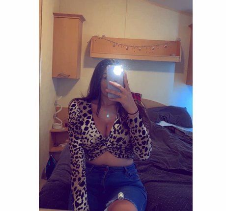 Chloe Ann Whitham model art picture