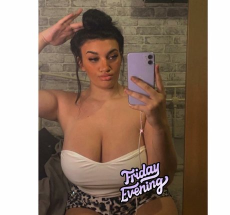 Chloe Ann Whitham hd star gallery