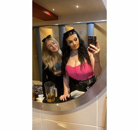 Chloe Ann Whitham pretty star gallery