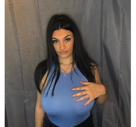 Chloe Ann Whitham sexy star photos