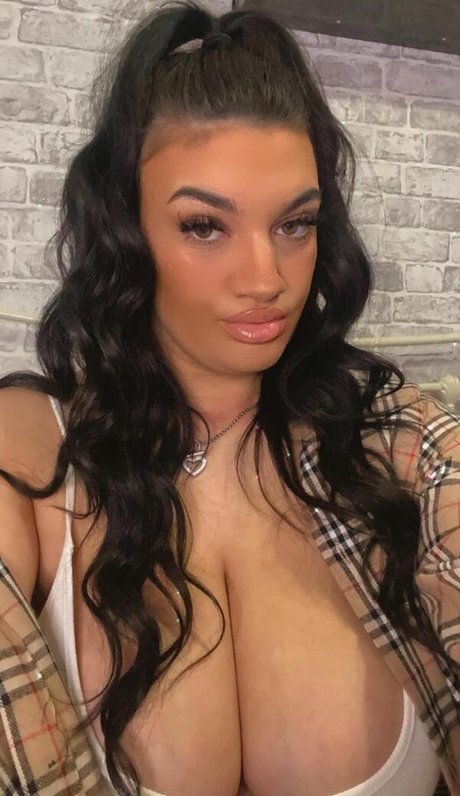 Chloe Ann Whitham pornographic star img