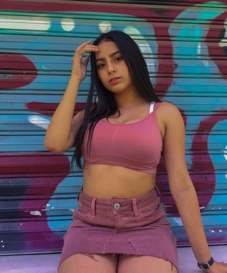 Danahe Vasquez model pornographic picture