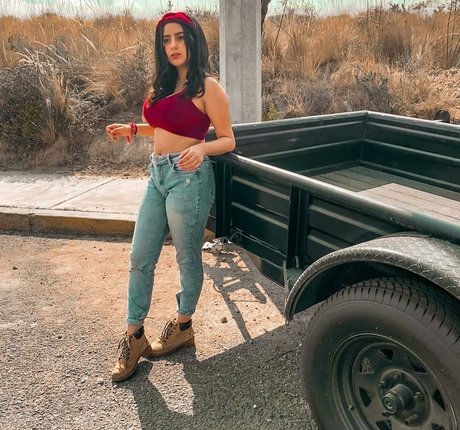 Danahe Vasquez erotic actress photos