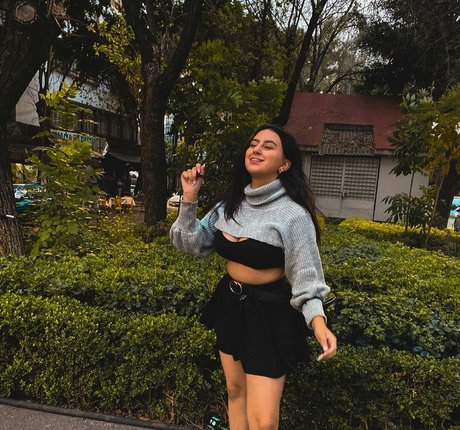 Danahe Vasquez star pretty image