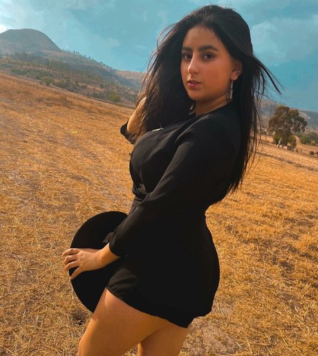 Danahe Vasquez high quality model photo