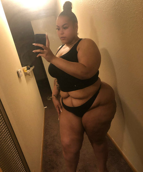 ayannacharelle xxx model img