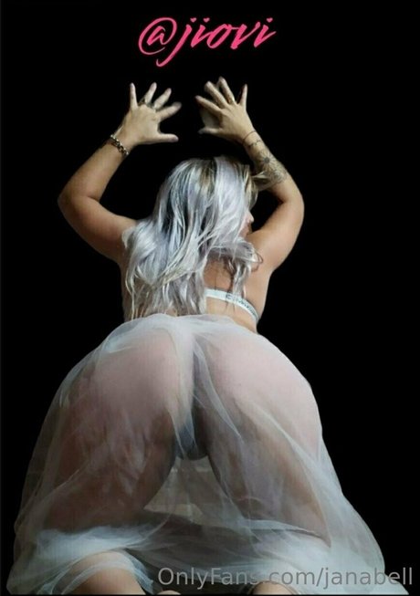 janabell erotic model img