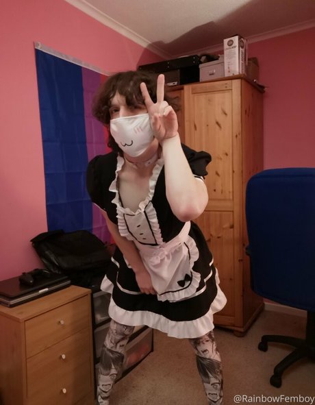 femboyraine hot star img