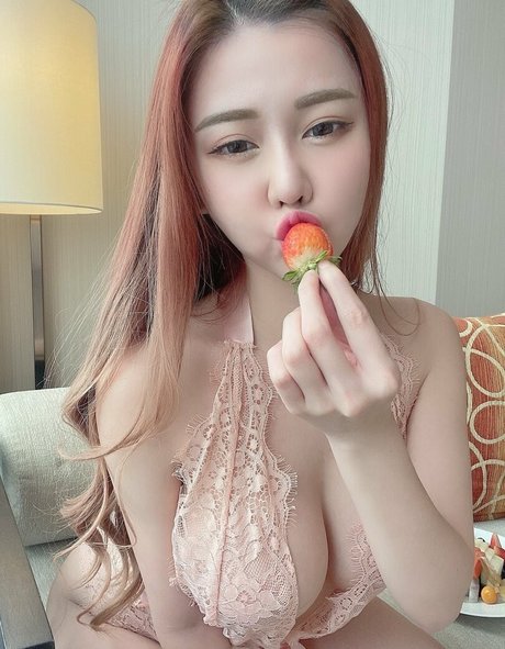 jennachew sex model picture