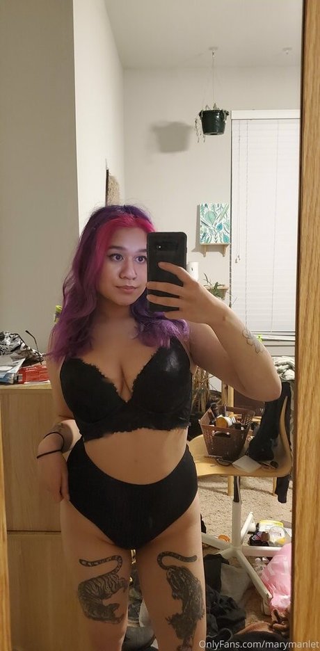 Marymanlet sexy star img