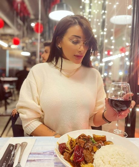 hottest milf onlyfans beautiful photos