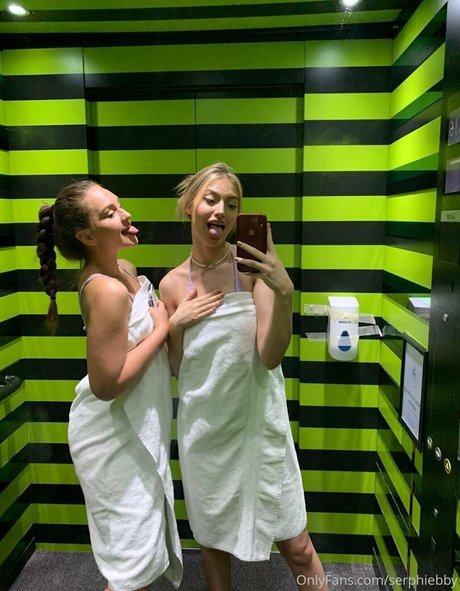 serphiebby star hot photos