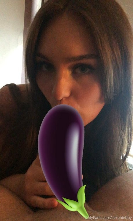 serphiebby star naked photos