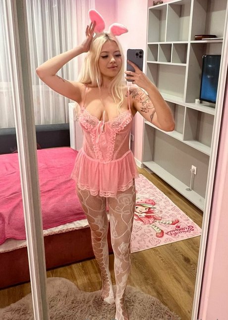 cyndi vip pornstar free images