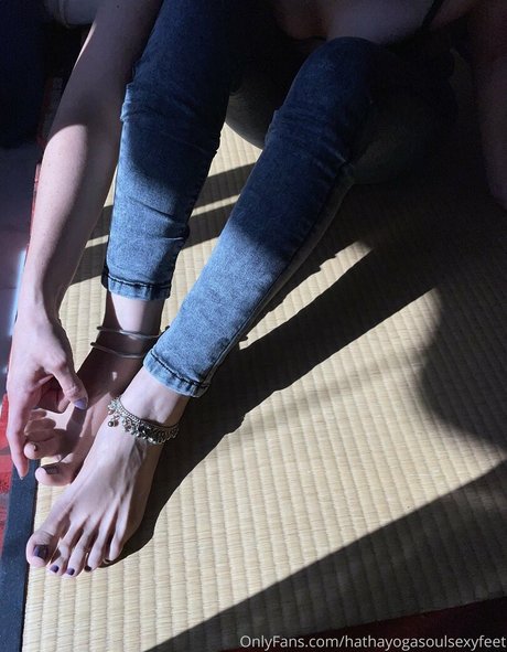 hathayogasoulsexyfeet high quality pornstar images