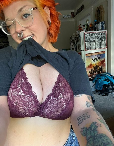 bettyboob69 star top img