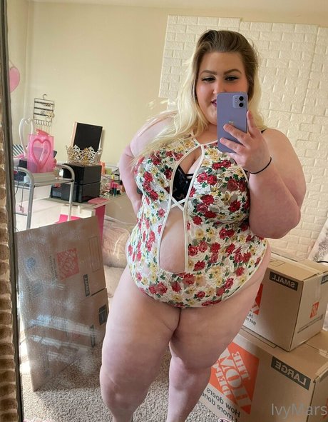 ivyisfree star erotic picture