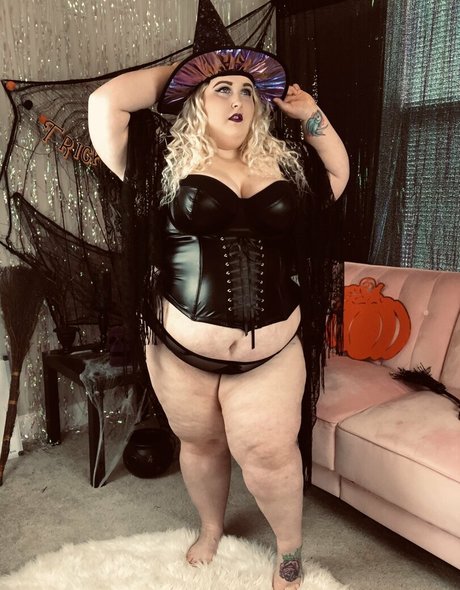 ivyisfree model free photo